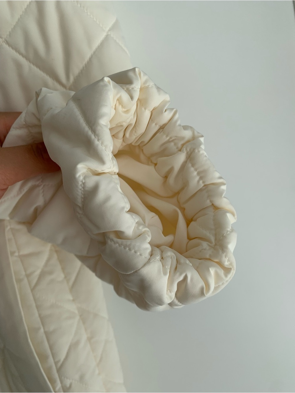 COS Longline Quilted Coat in white Women's size 2 - Picture 8 of 13